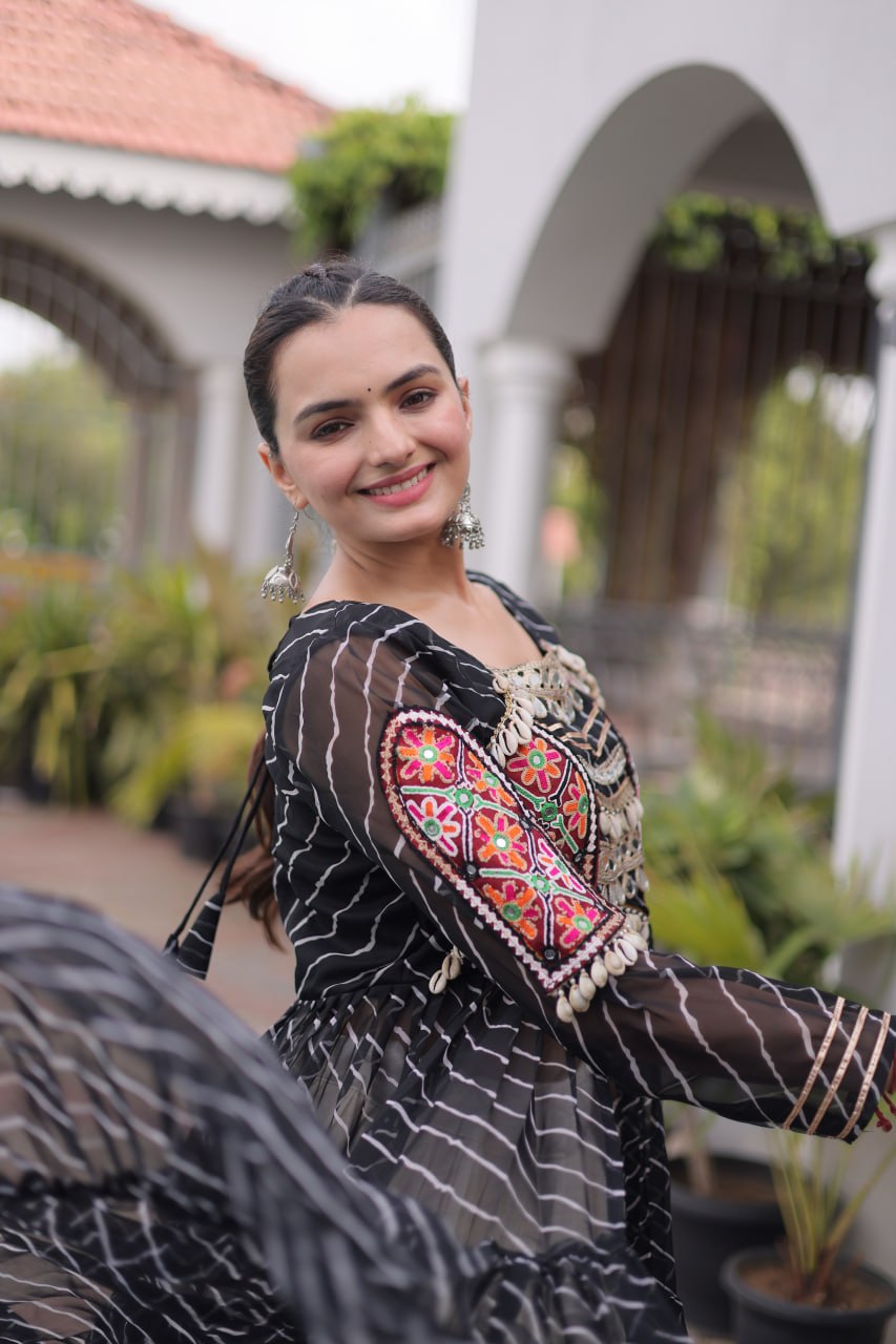Navratri Special Black Long Kurti with Chaniya - Image 2