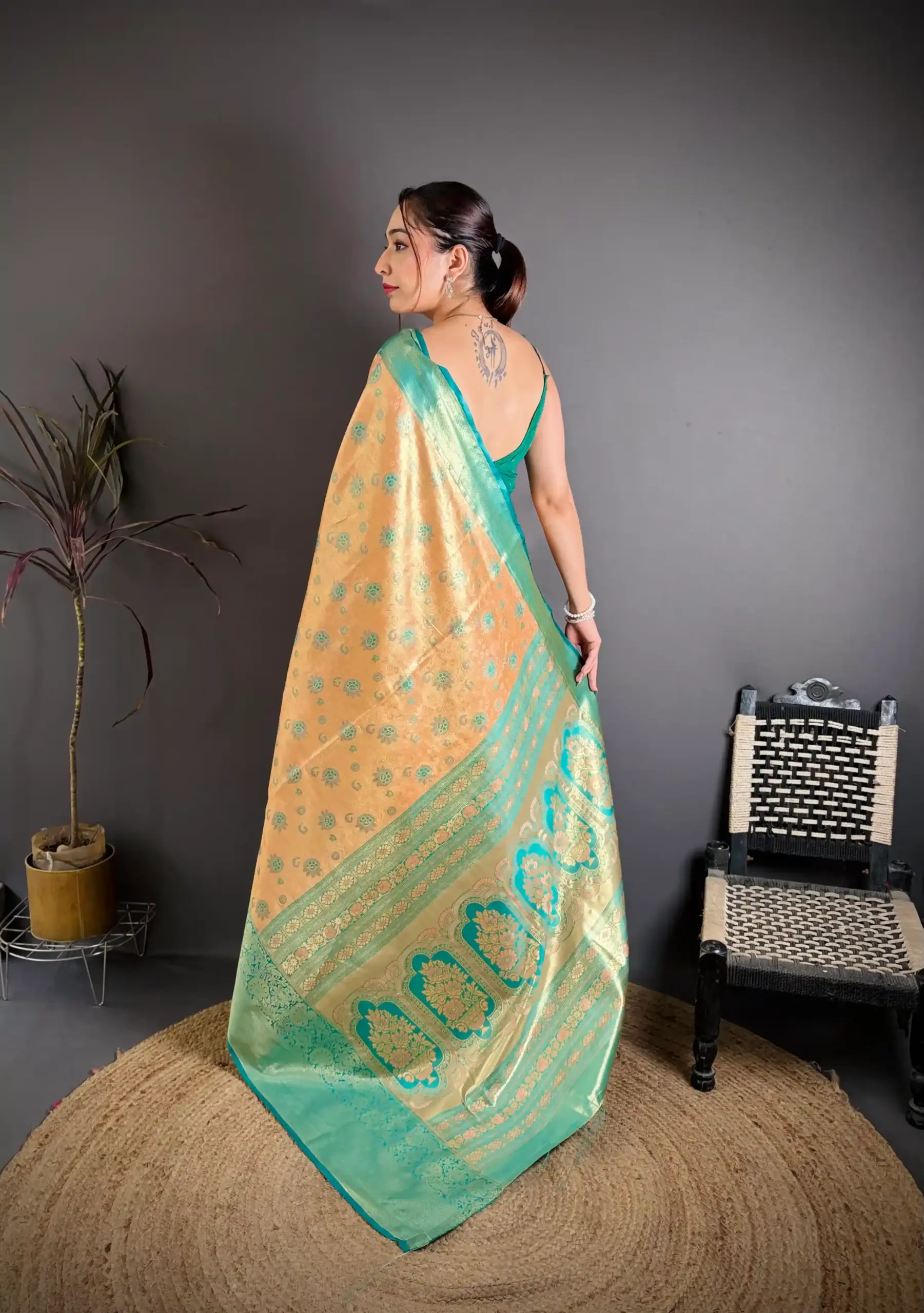 Beautiful kanjivaram Silk Saree for Wedding - Image 4