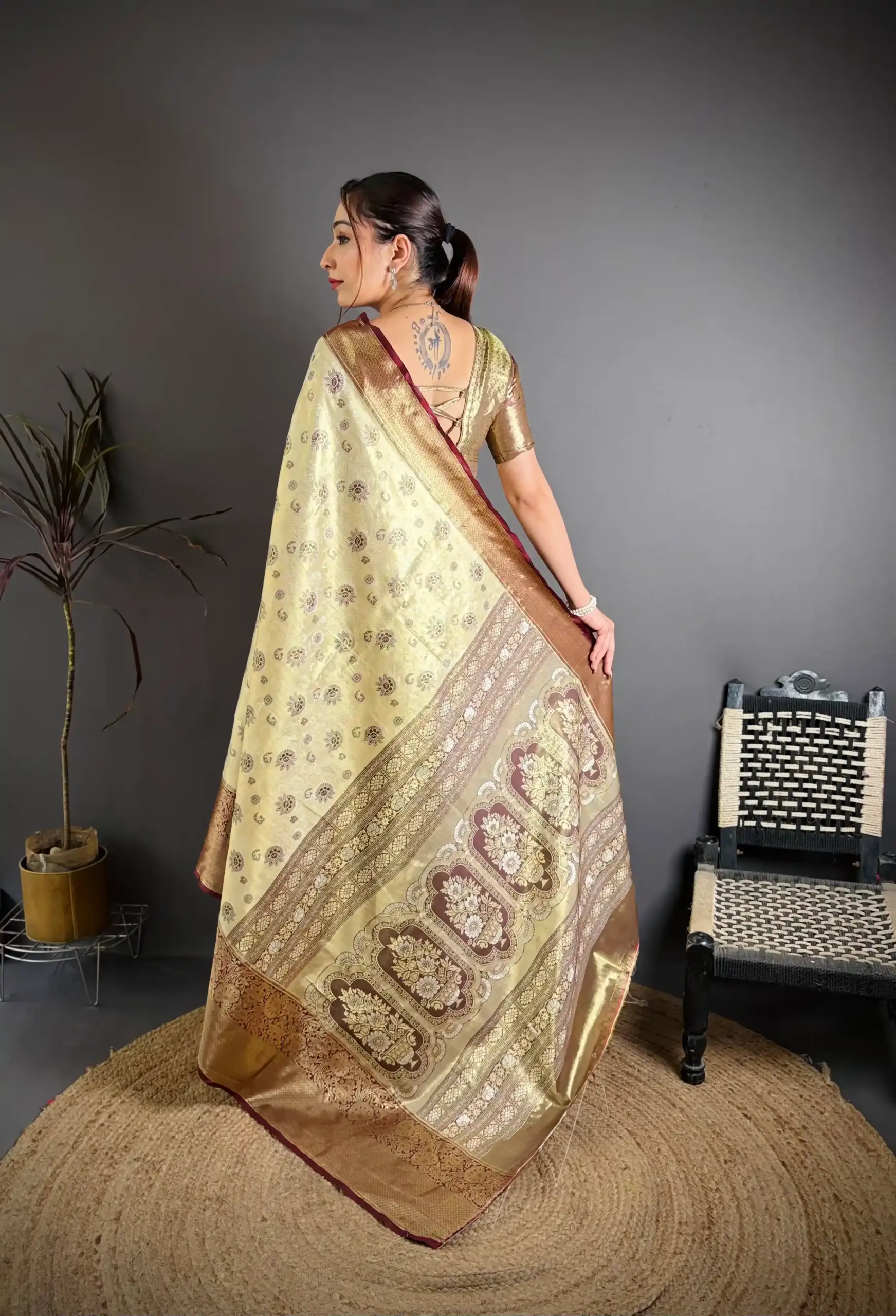 Cream and Maroon Contrast Kanjivaram silk Saree - Image 3
