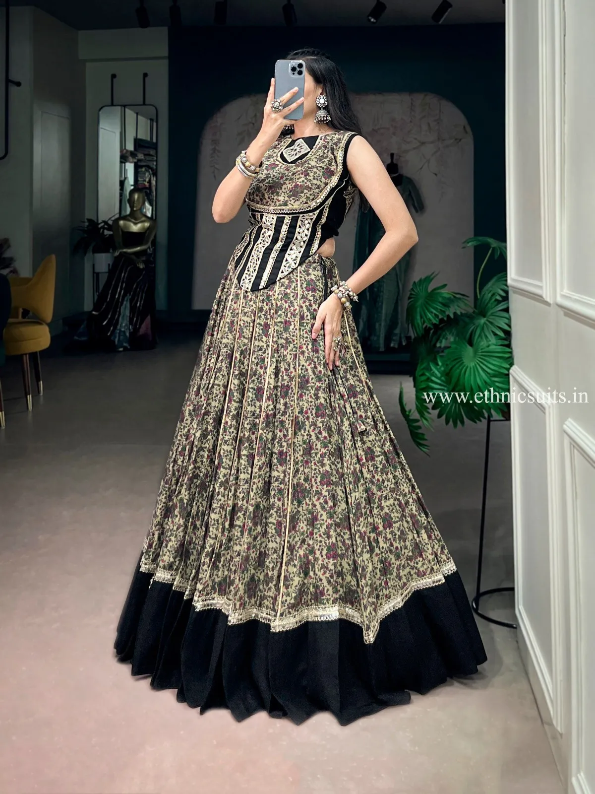 Readymade Printed Black Chaniya Choli - Image 4