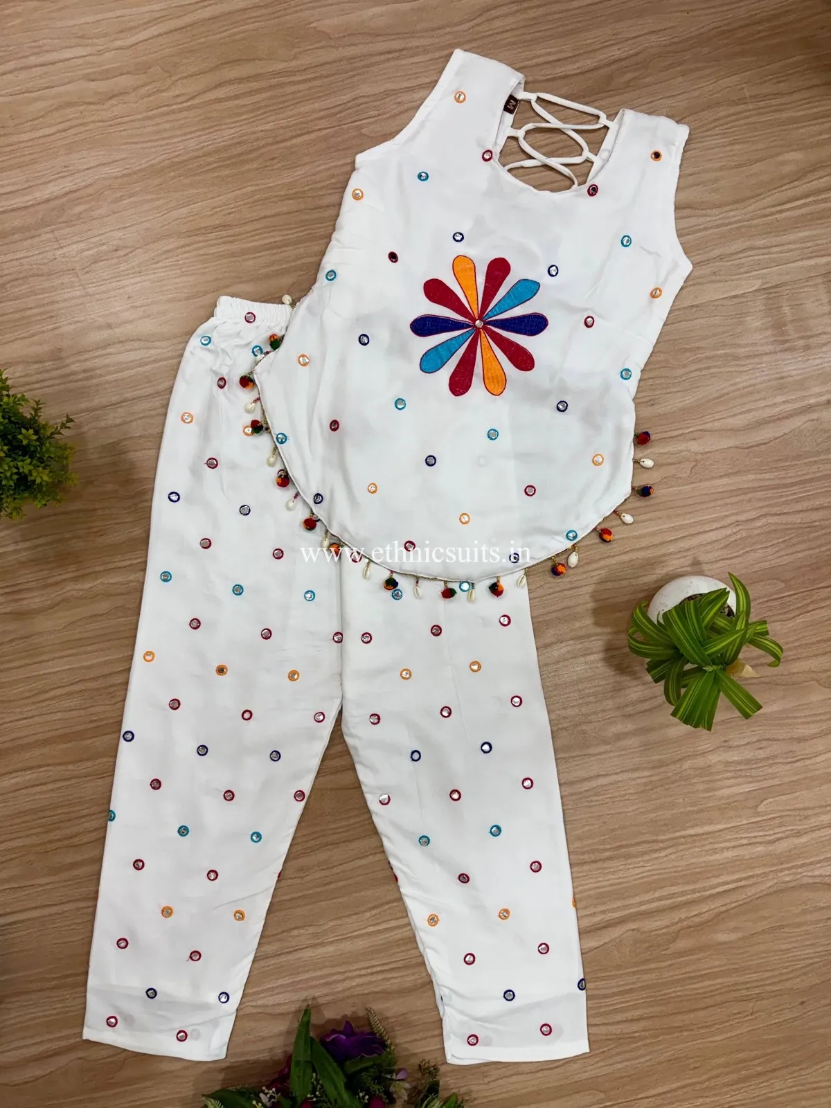 White Multi Functional Wear Co ord Set - Image 4